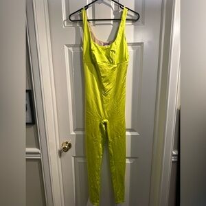 NWT Yitty Headliner Shaping Catsuit, women’s size medium, in color limelight